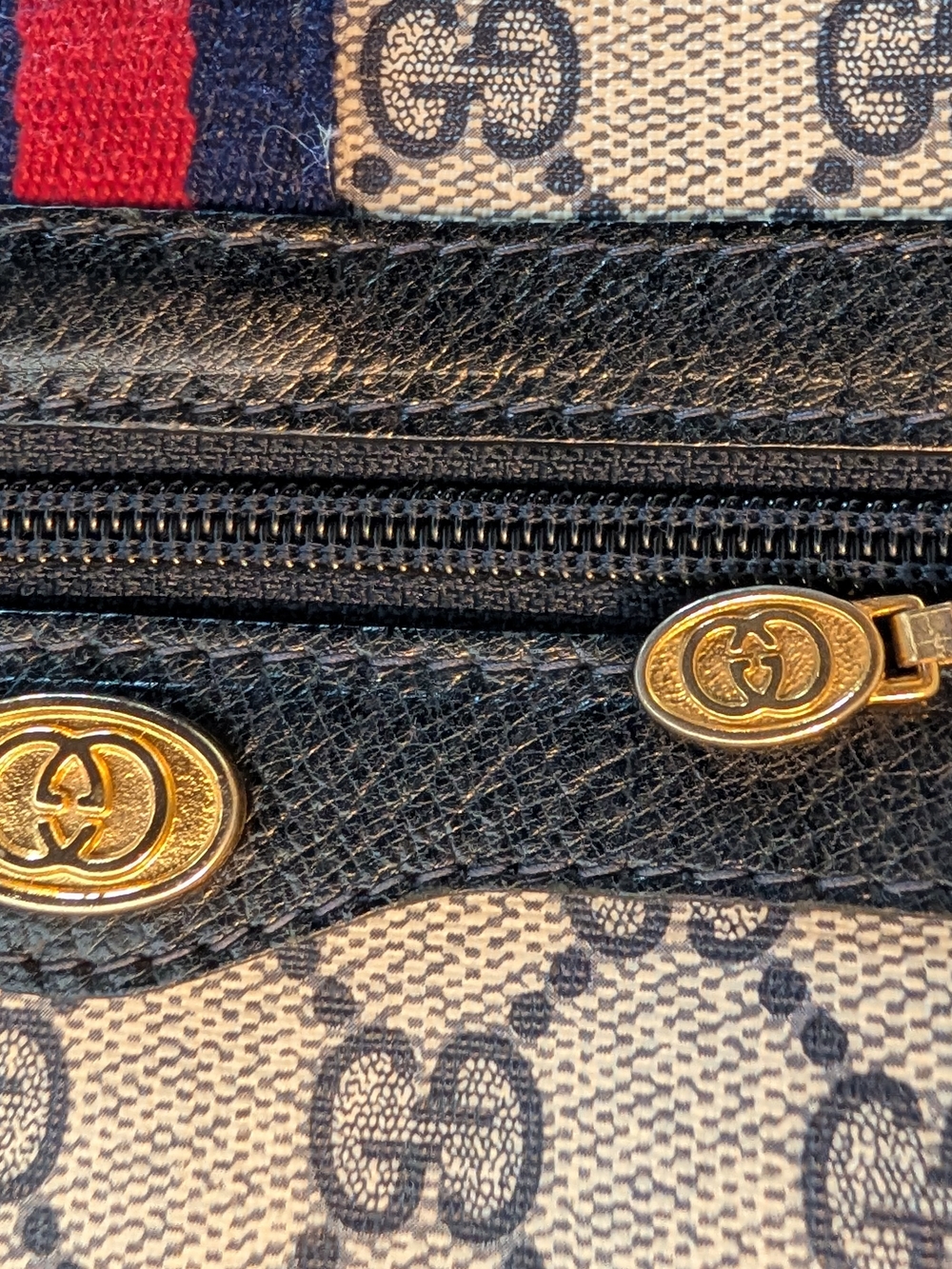 GUCCI Old Gucci Sherry Line Shoulder Bag GG - Picture 5 of 10